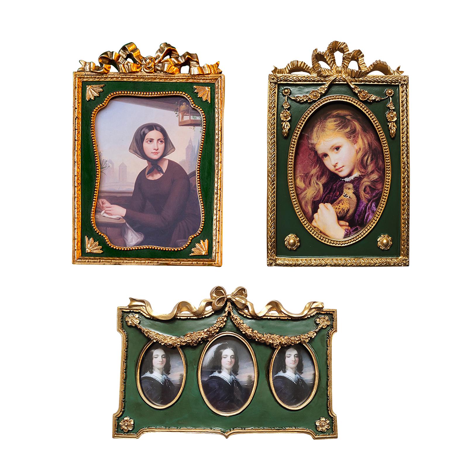 Resin Art Table Top - Antique Resin Photo Display Frame Tabletop