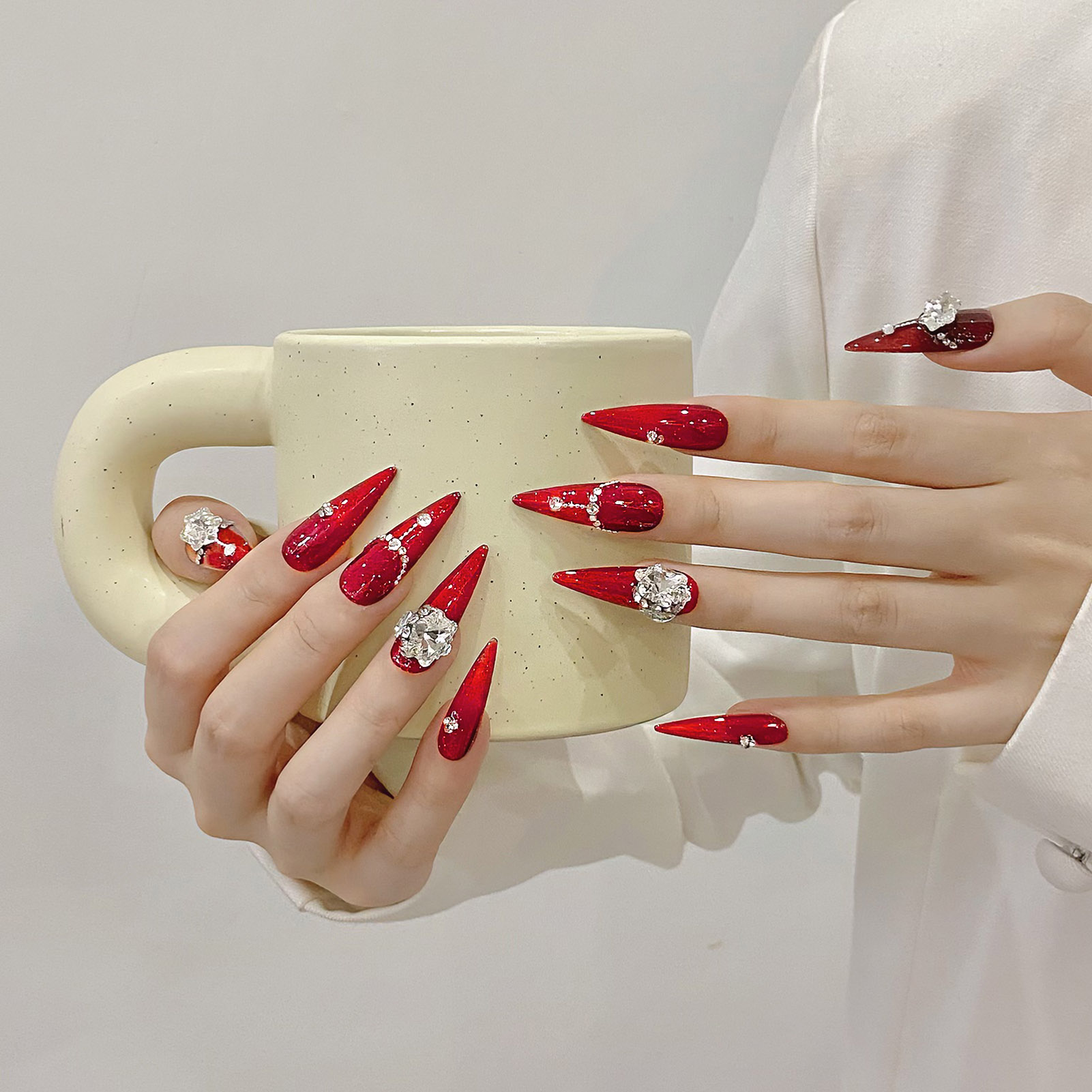 10pcs Handmade Red False Nails - مراجعة Resin Art Flower وسعره