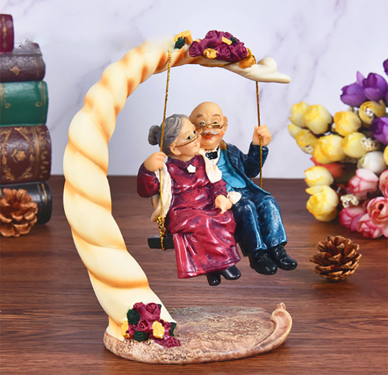 Chinese Swing Old Couples Resi - مراجعة Resin Art Gift For Anniversary وسعره