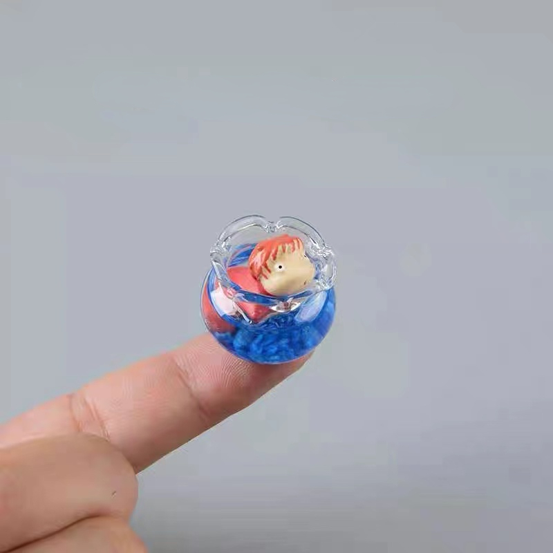 Studio Ghi bli Fish Tank Refri - مراجعة Resin Art Sticker وسعره