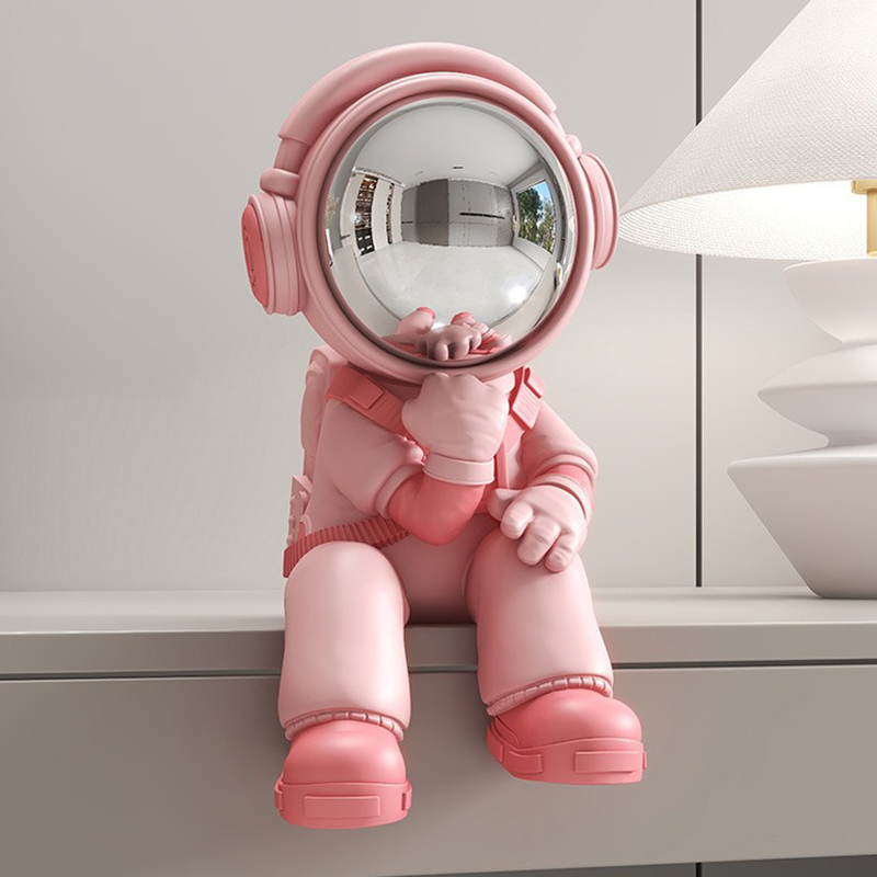Miniature Astronaut Ornaments  - مراجعة Resin Art Aesthetic وسعره